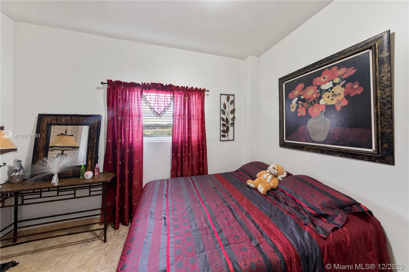 redland +-25 ACRES - Residential