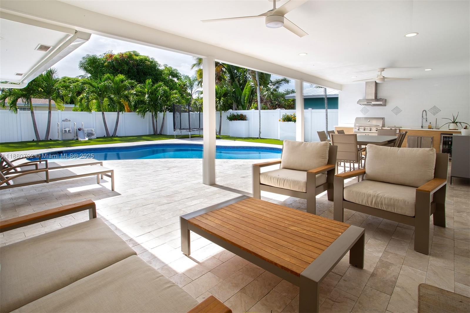 HOLLYWOOD HILLS AMEN PLAT - Residential