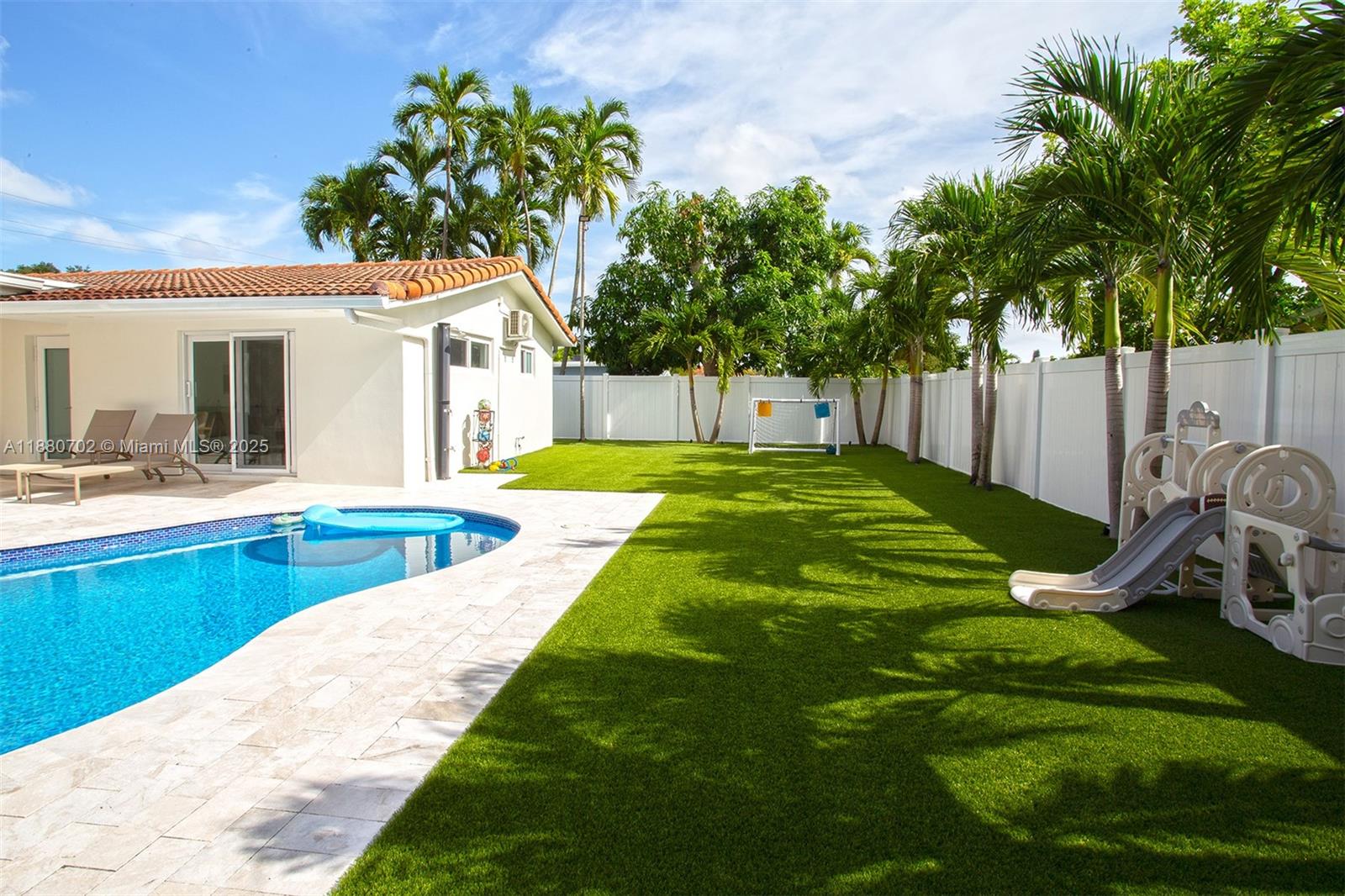 HOLLYWOOD HILLS AMEN PLAT - Residential