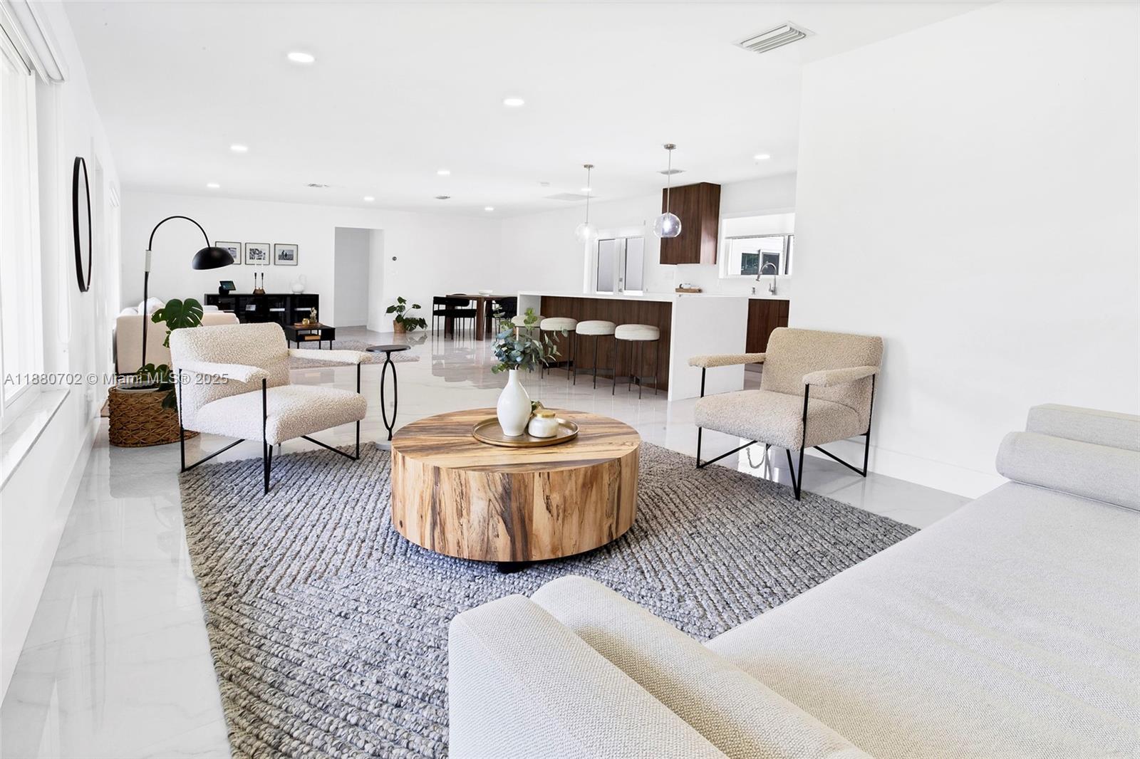 HOLLYWOOD HILLS AMEN PLAT - Residential