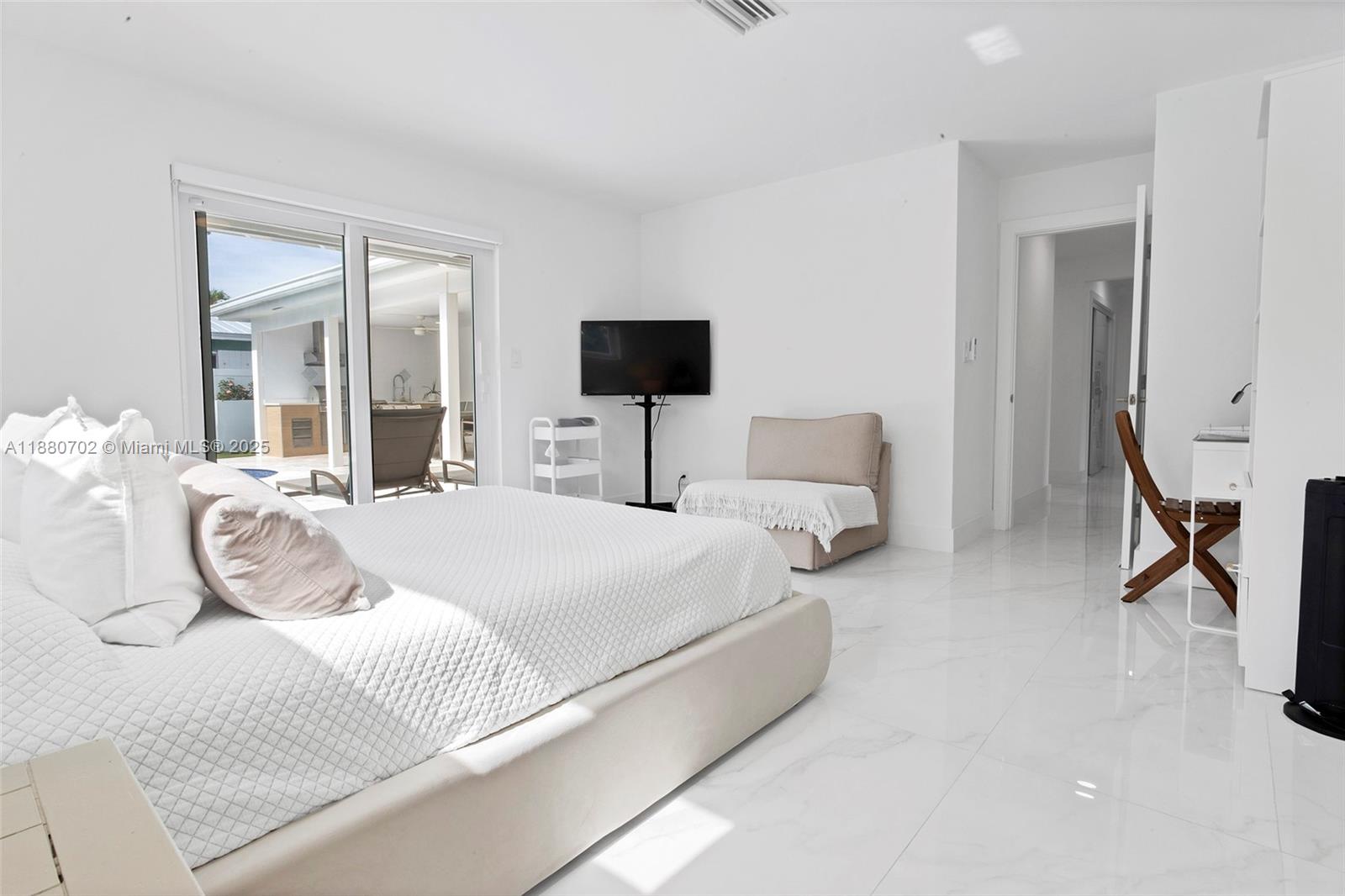 HOLLYWOOD HILLS AMEN PLAT - Residential