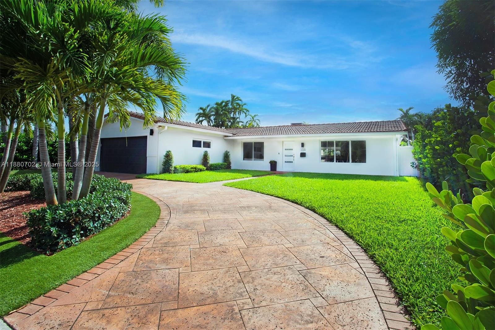 HOLLYWOOD HILLS AMEN PLAT - Residential