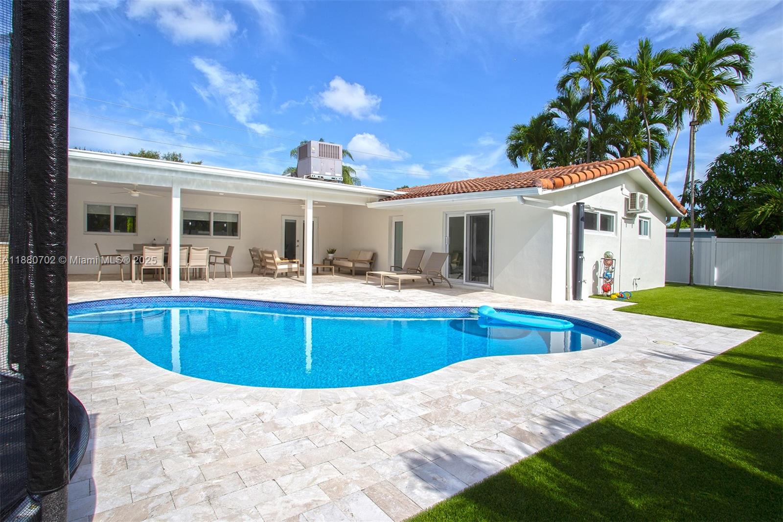 HOLLYWOOD HILLS AMEN PLAT - Residential