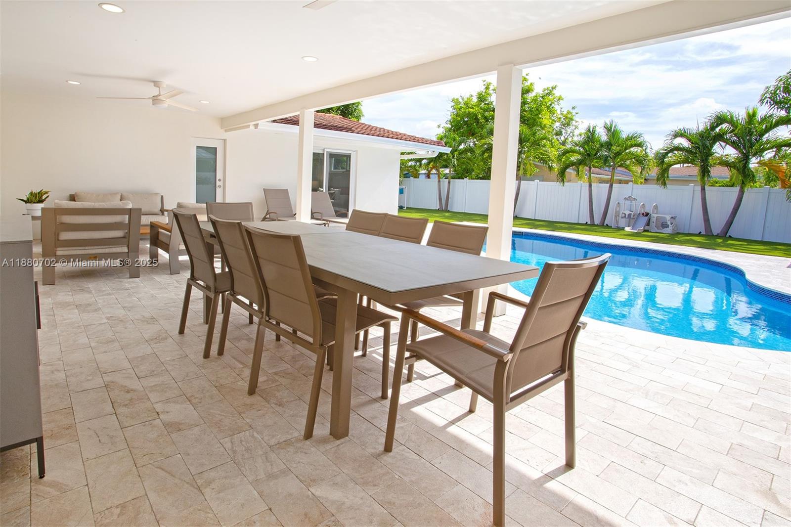 HOLLYWOOD HILLS AMEN PLAT - Residential