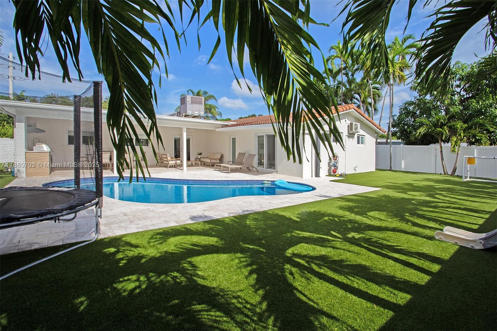 HOLLYWOOD HILLS AMEN PLAT - Residential