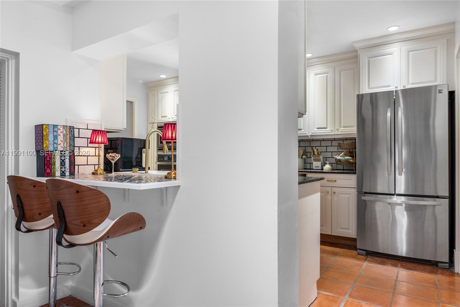 PINECREST MANOR 1ST ADDN - Residential