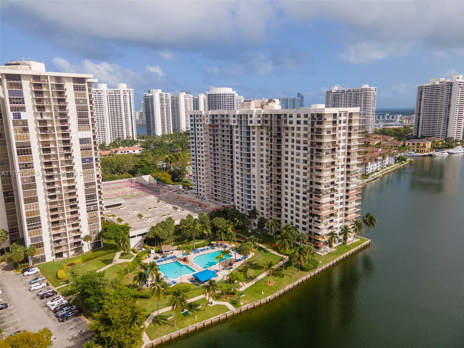 Property for Sale at 18151 Ne 31st Ct 1911, Aventura, Miami-Dade County, Florida - Bedrooms: 1 
Bathrooms: 2  - $230,000