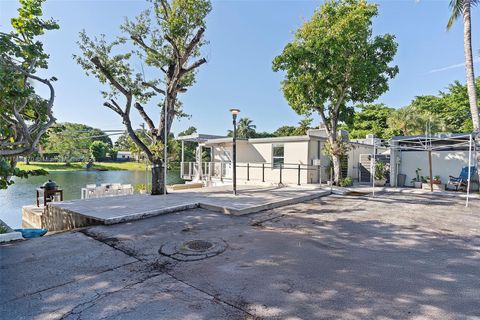 6616 E Miami Lakes Dr E Miami Lakes FL 33014