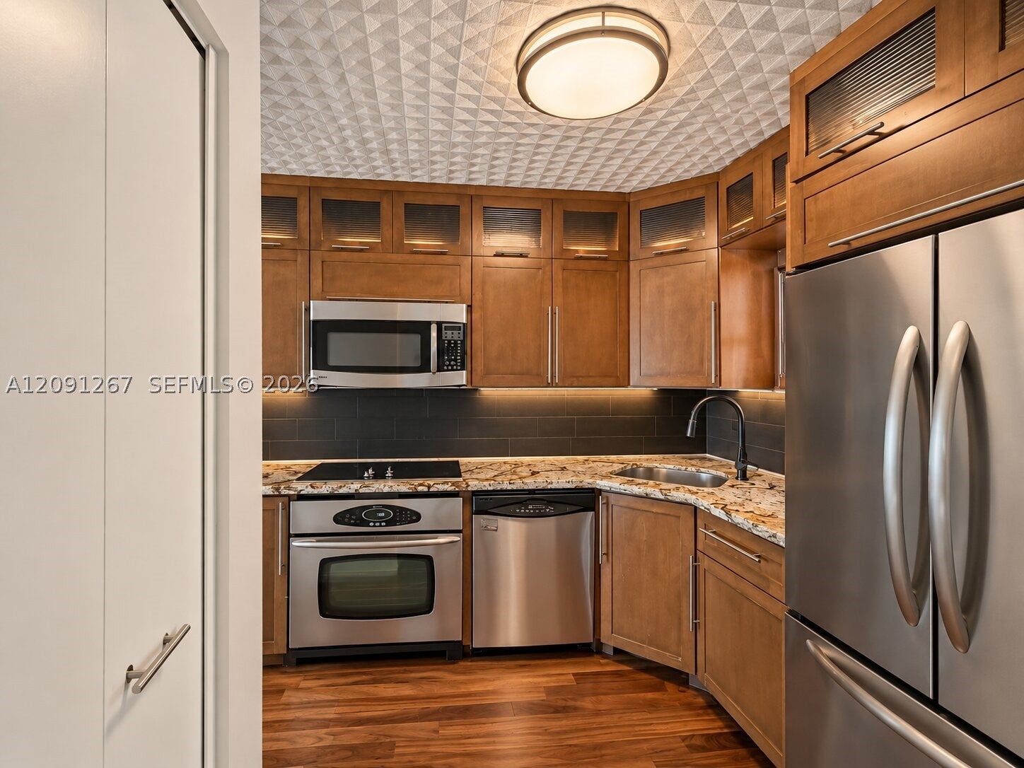 View photos, virtual tours, details... 600 NE 25th St 63