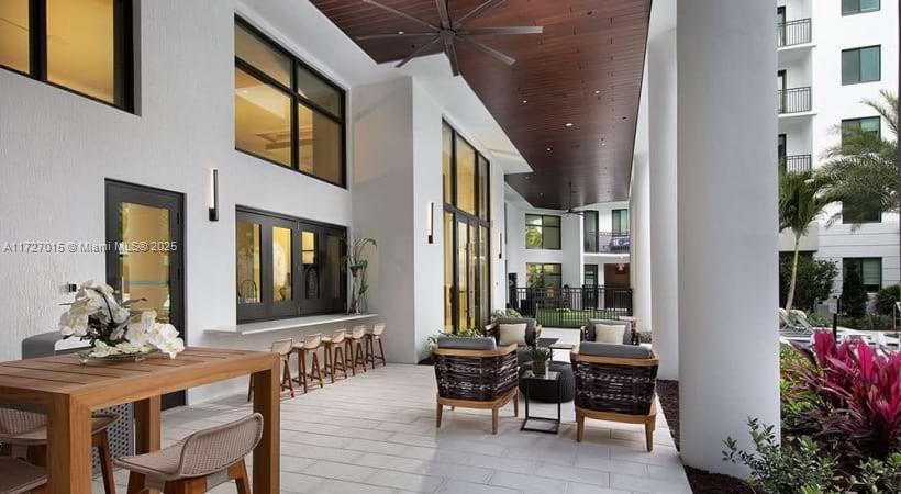 JOHNS GLADES WEST MXPD - Residential Lease