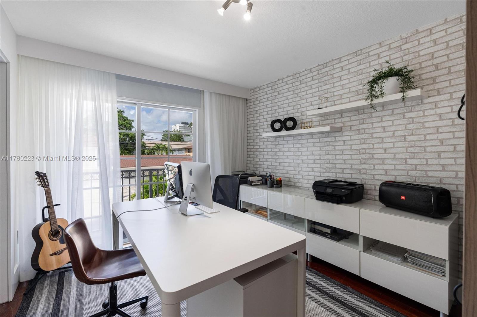 WEBSTER TERR - Residential