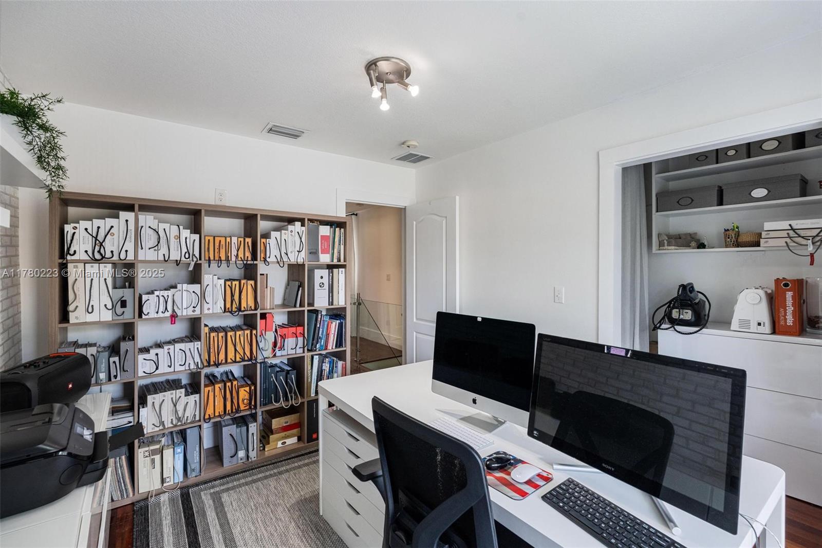 WEBSTER TERR - Residential