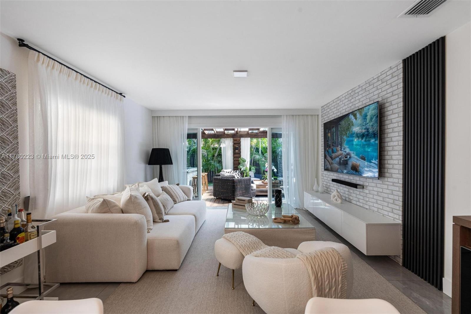 WEBSTER TERR - Residential