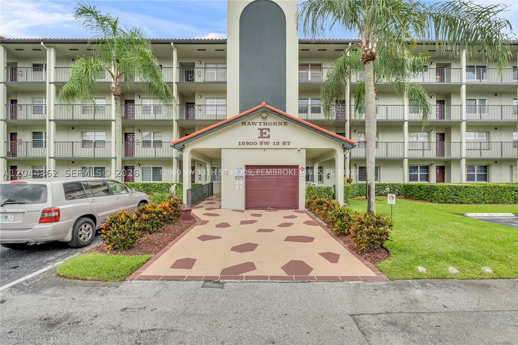 12900 SW 13th St 309E