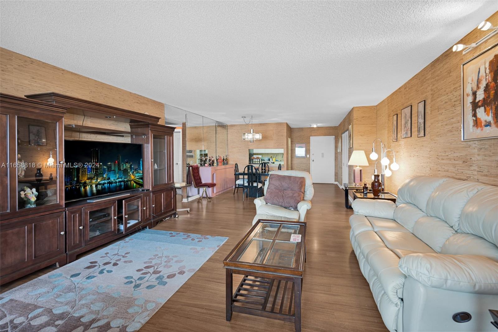 OLYMPUS CONDO PHASE - Residential
