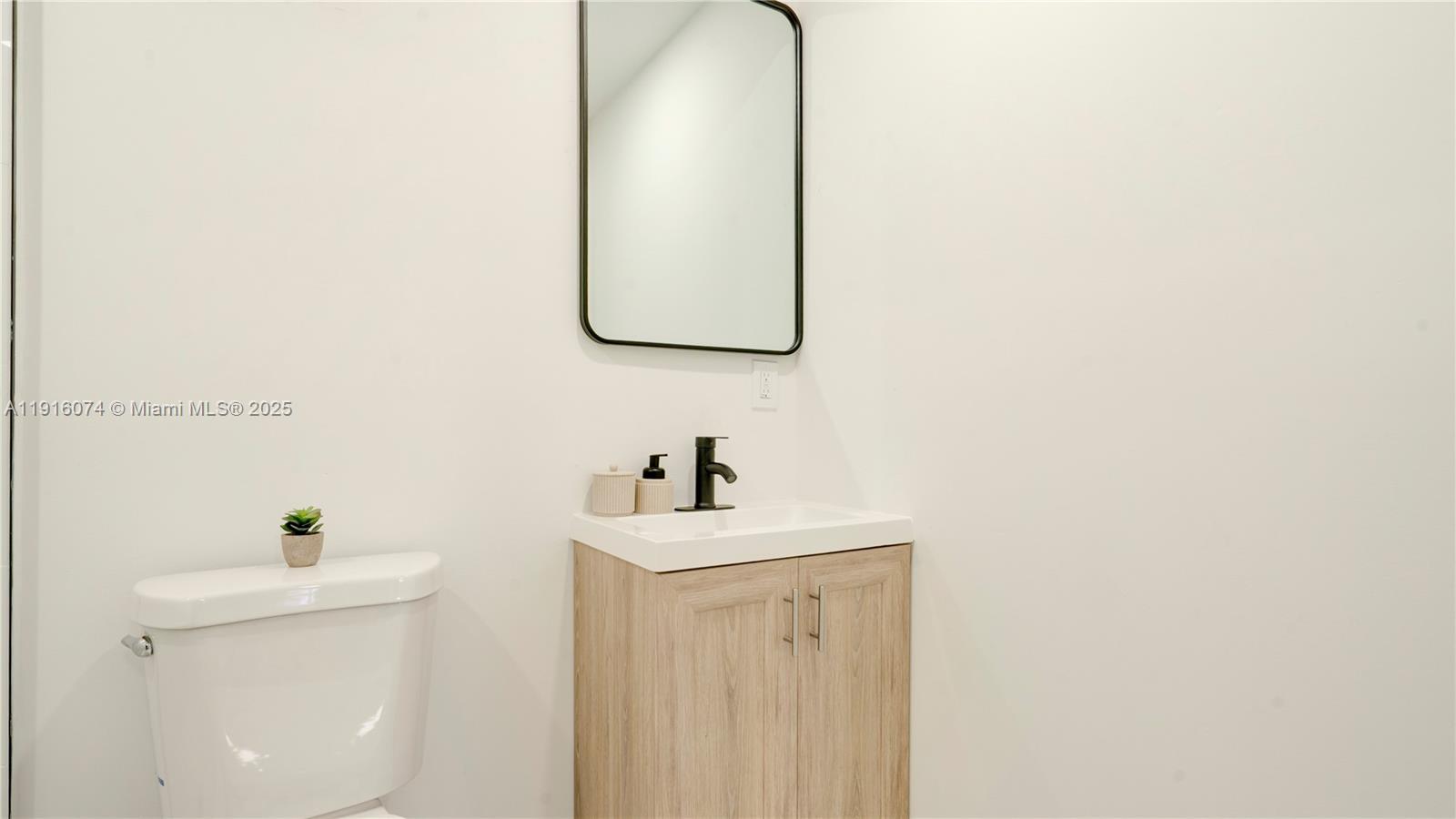 MIDDLE RIVER GARDENS - Residential