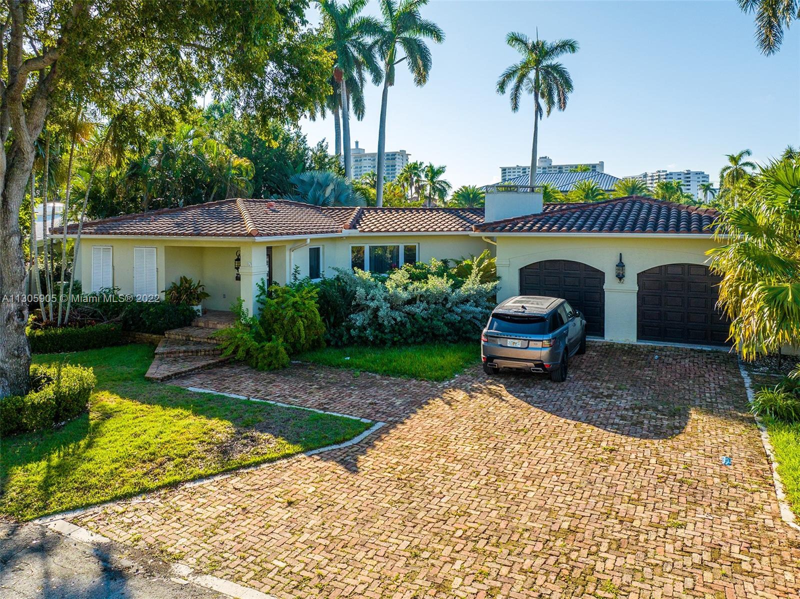 PELICAN ISLE - Residential