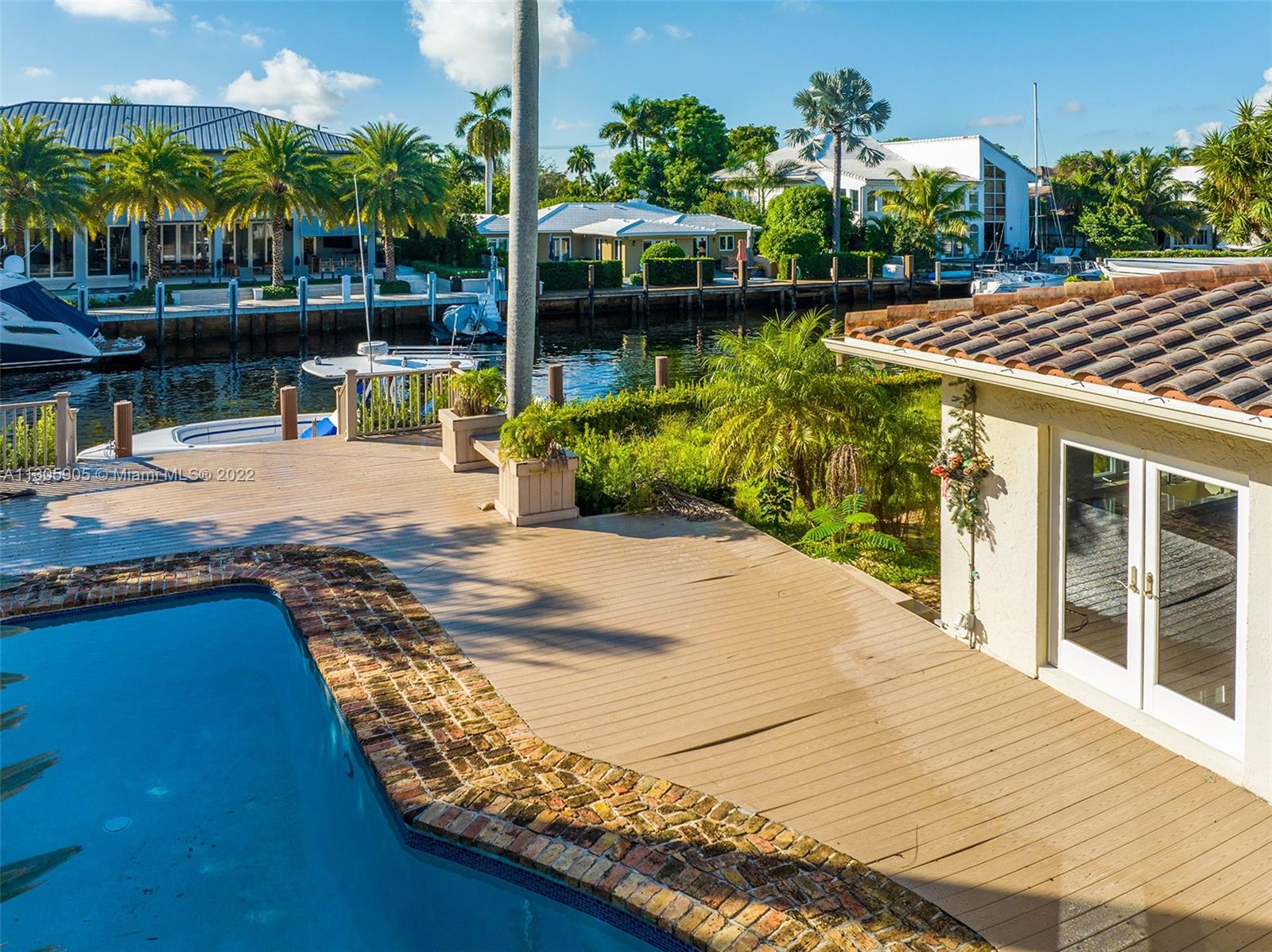 PELICAN ISLE - Residential