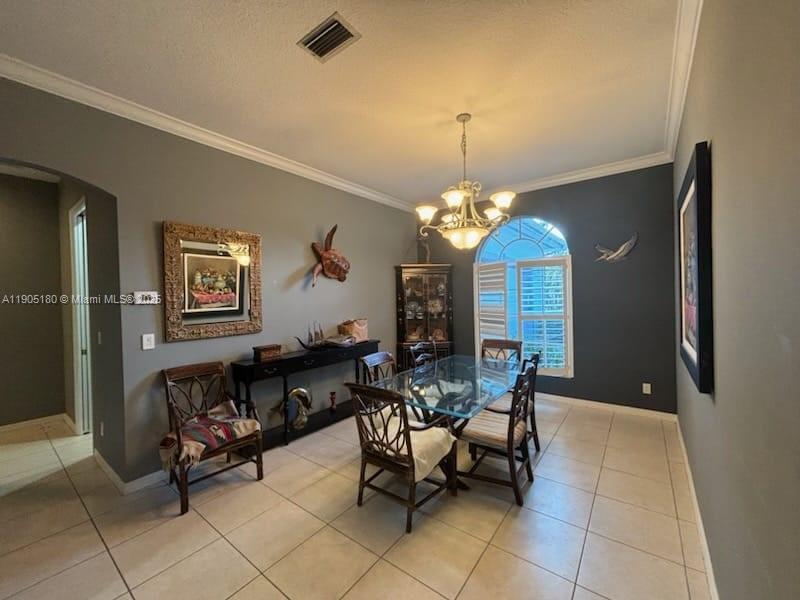 JENSEN PARK ESTATES - Residential Lease