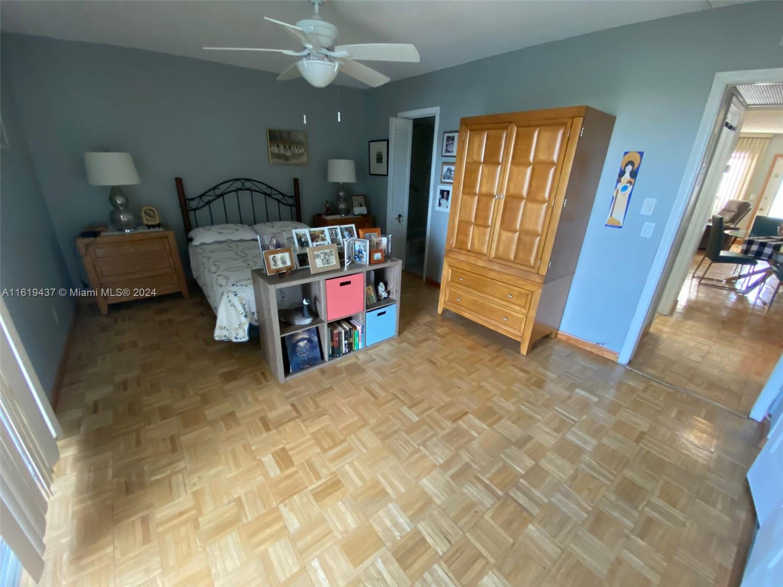 SOUTHAMPTON CONDO - Residential