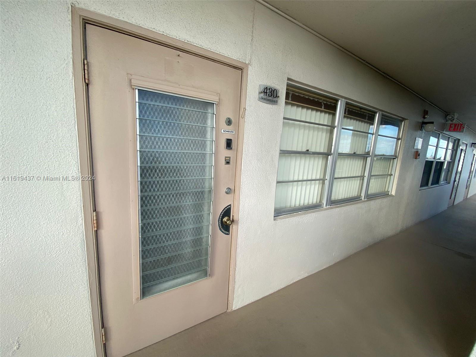 SOUTHAMPTON CONDO - Residential