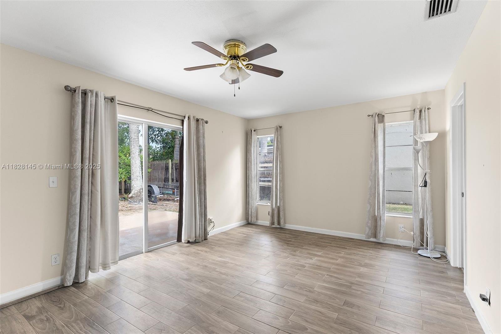 LAKES OF LANTANA PH 2-B - Residential