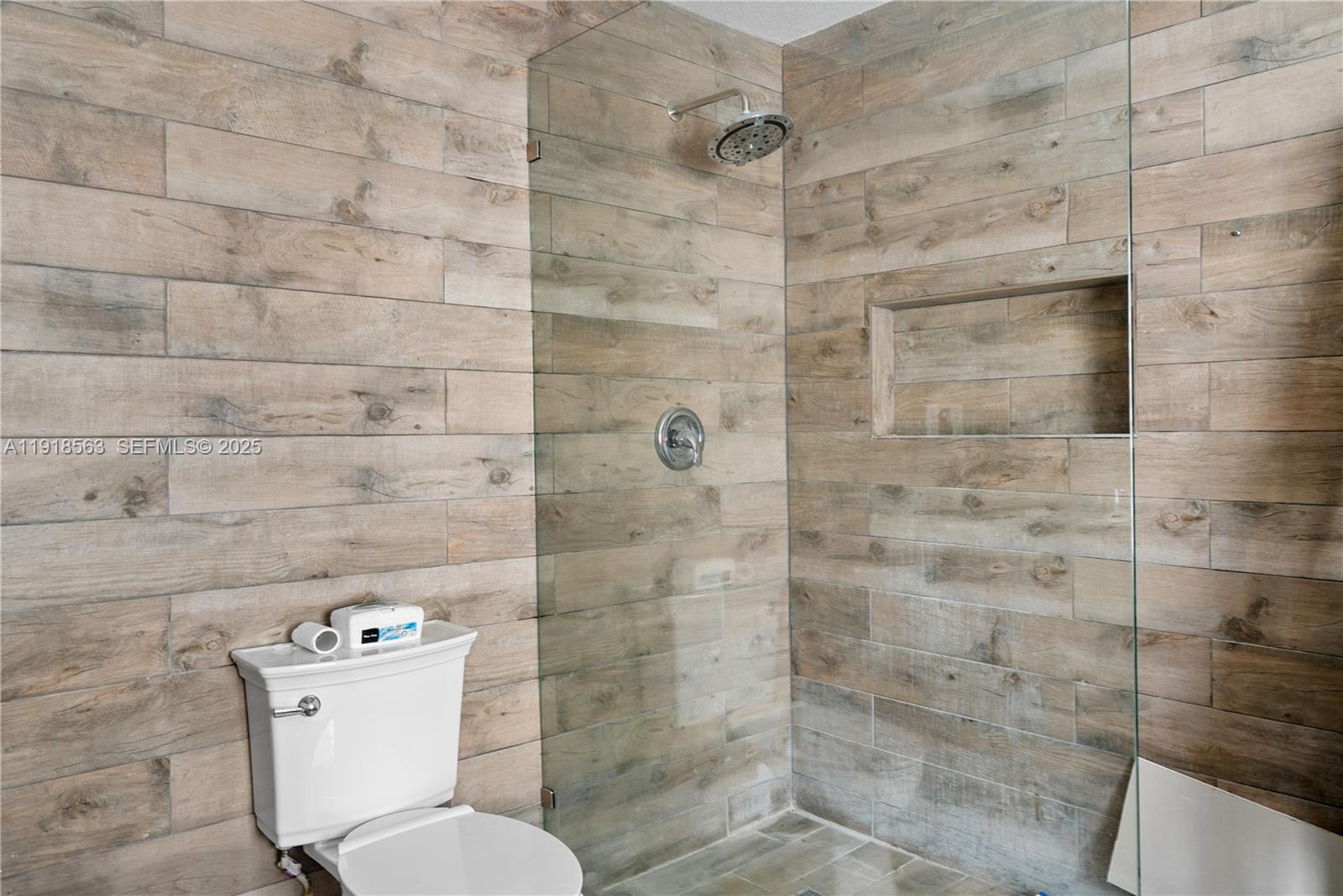 BERMUDA SHORES AMD - Land