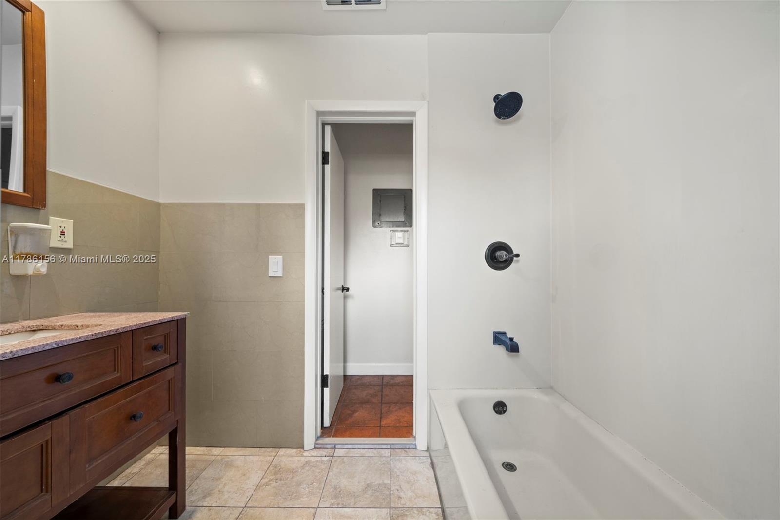 CORAL HGTS REV - Residential