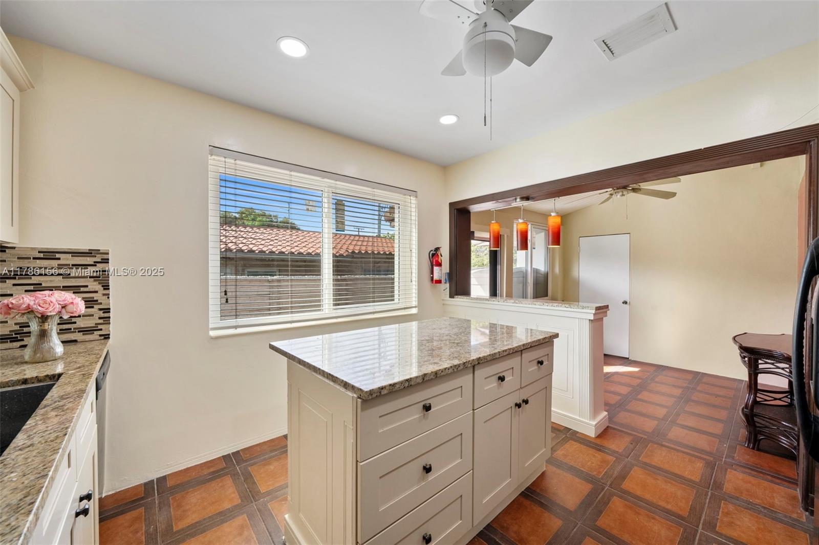 CORAL HGTS REV - Residential