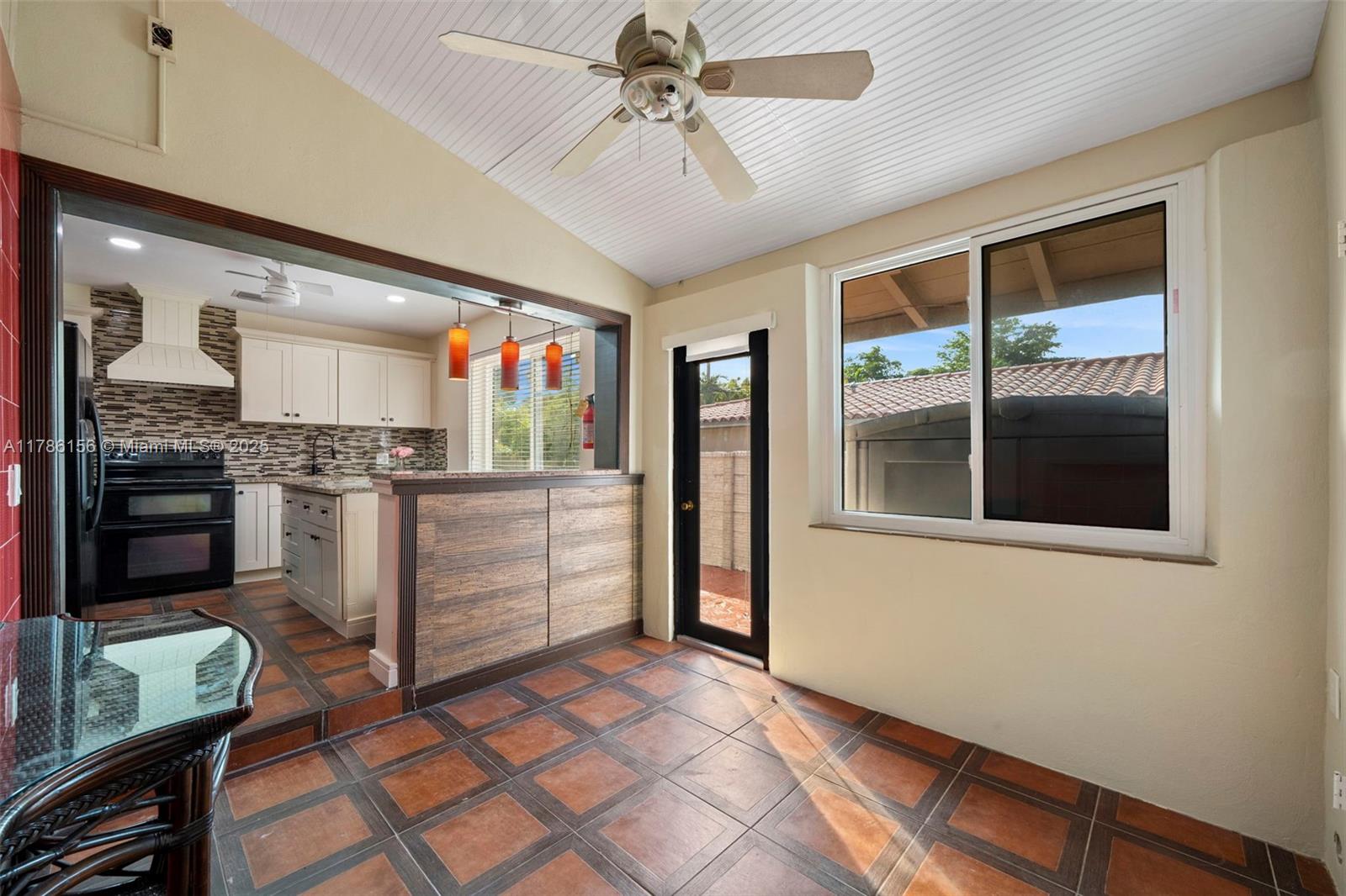 CORAL HGTS REV - Residential