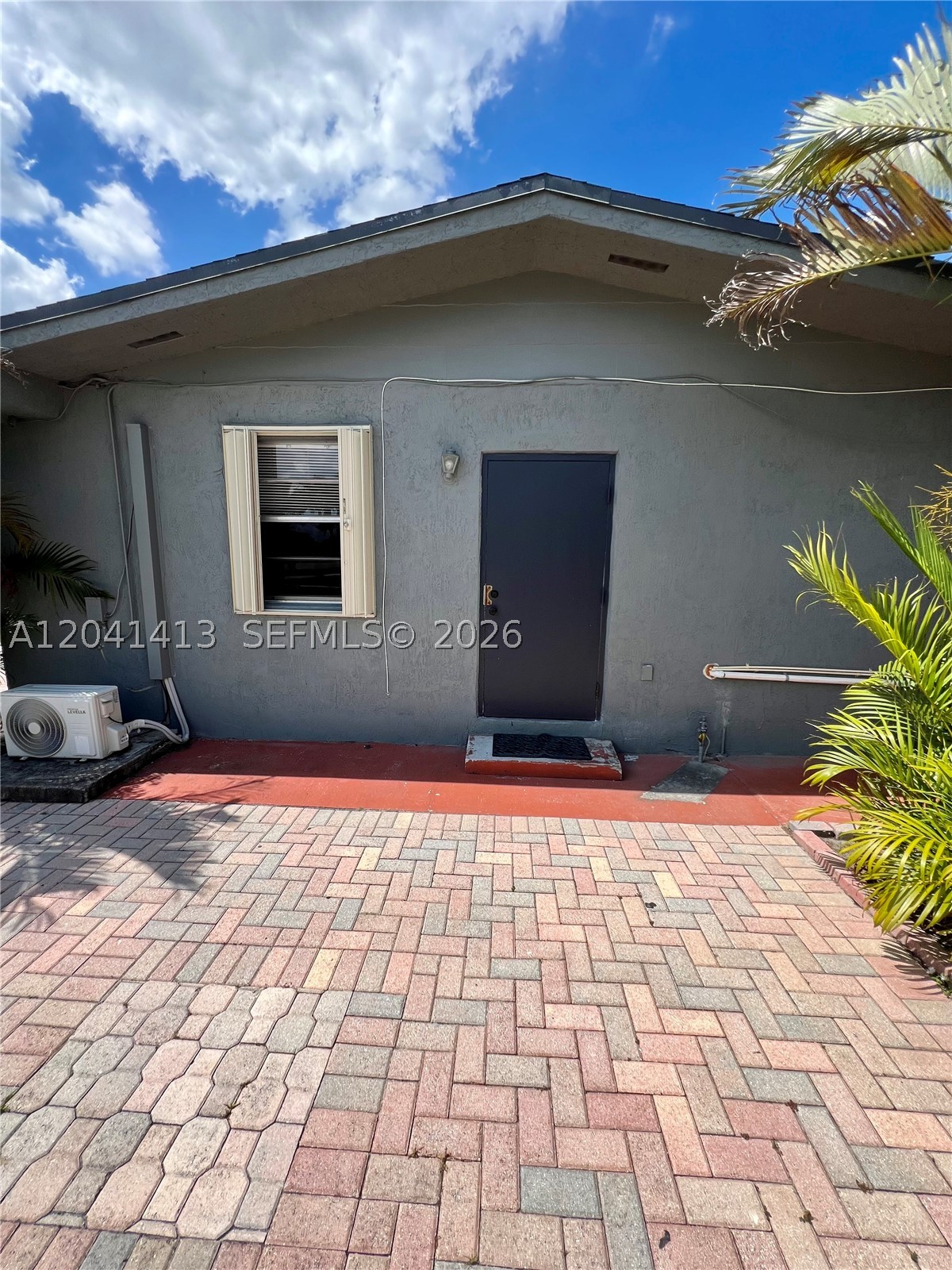 Photo 1 of 7 — 5410 W 7th Ave 1, Hialeah, FL 33012