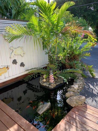 LIGHTHOUSE POINT EXT 2ND - Residential Lease