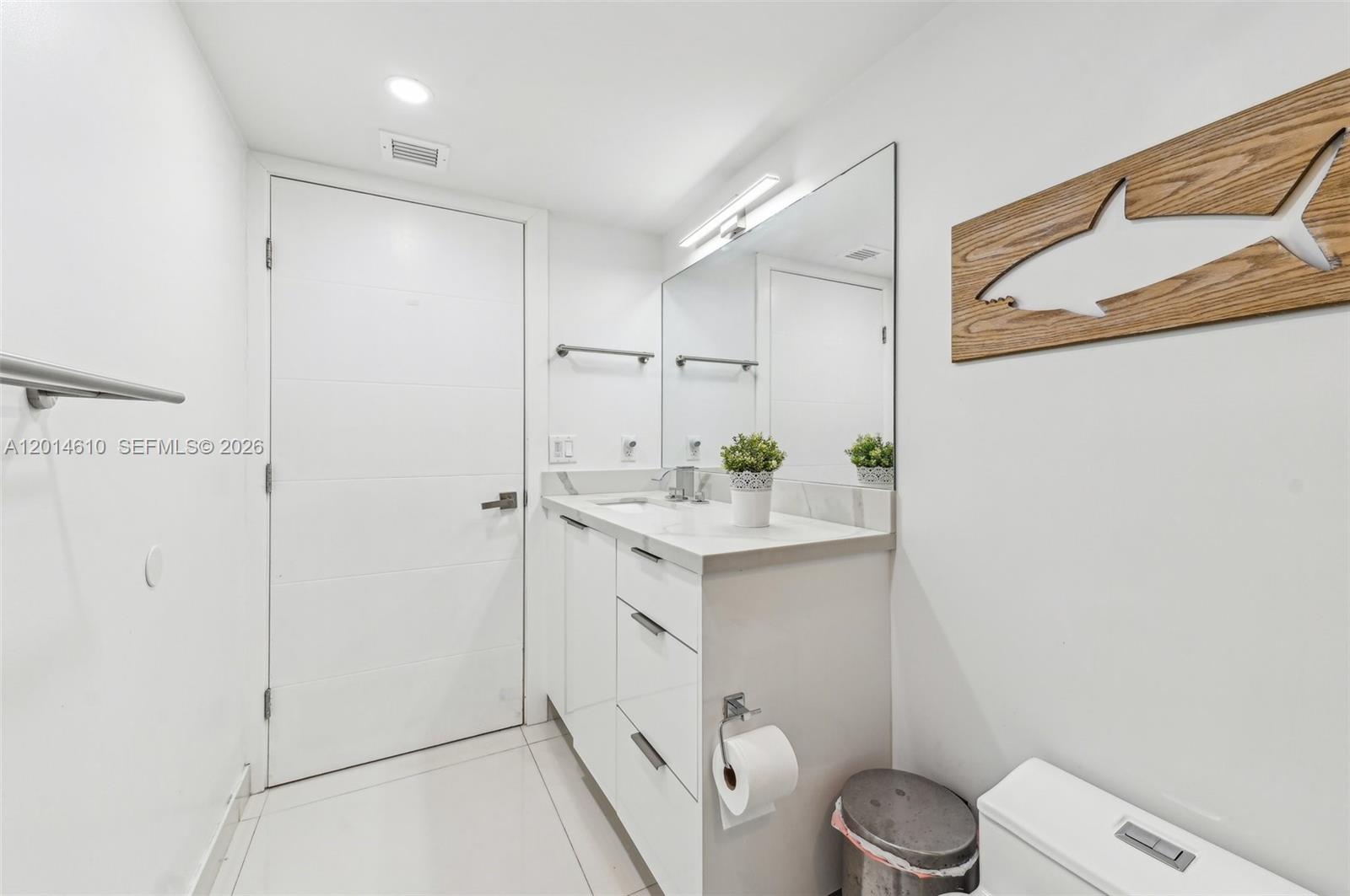 KEY COLONY NO 4 CONDO - Residential Lease