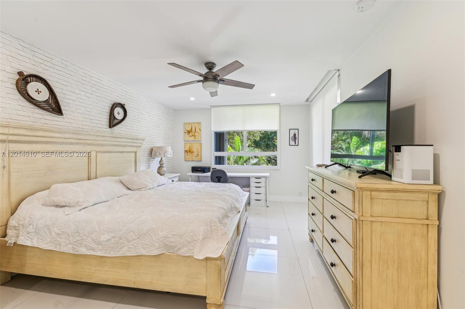 KEY COLONY NO 4 CONDO - Residential Lease