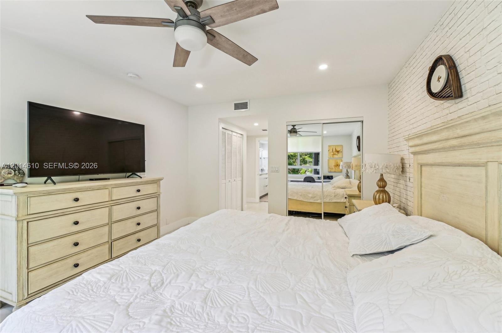 KEY COLONY NO 4 CONDO - Residential Lease