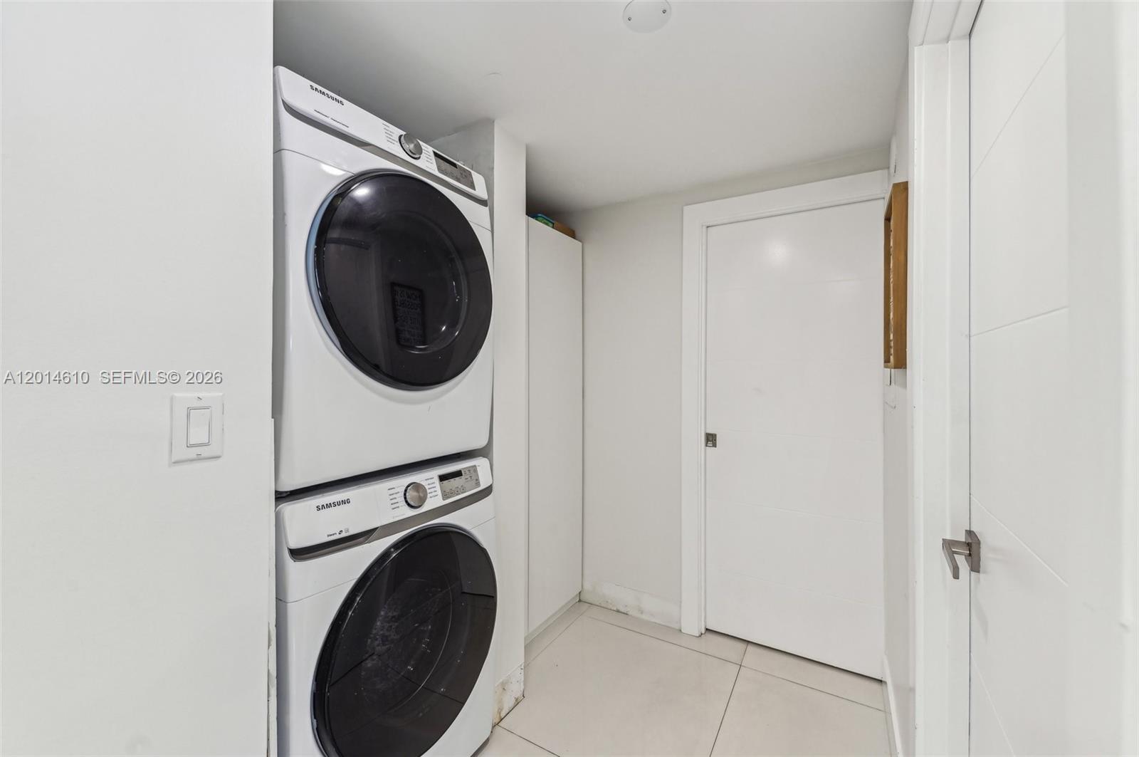 KEY COLONY NO 4 CONDO - Residential Lease