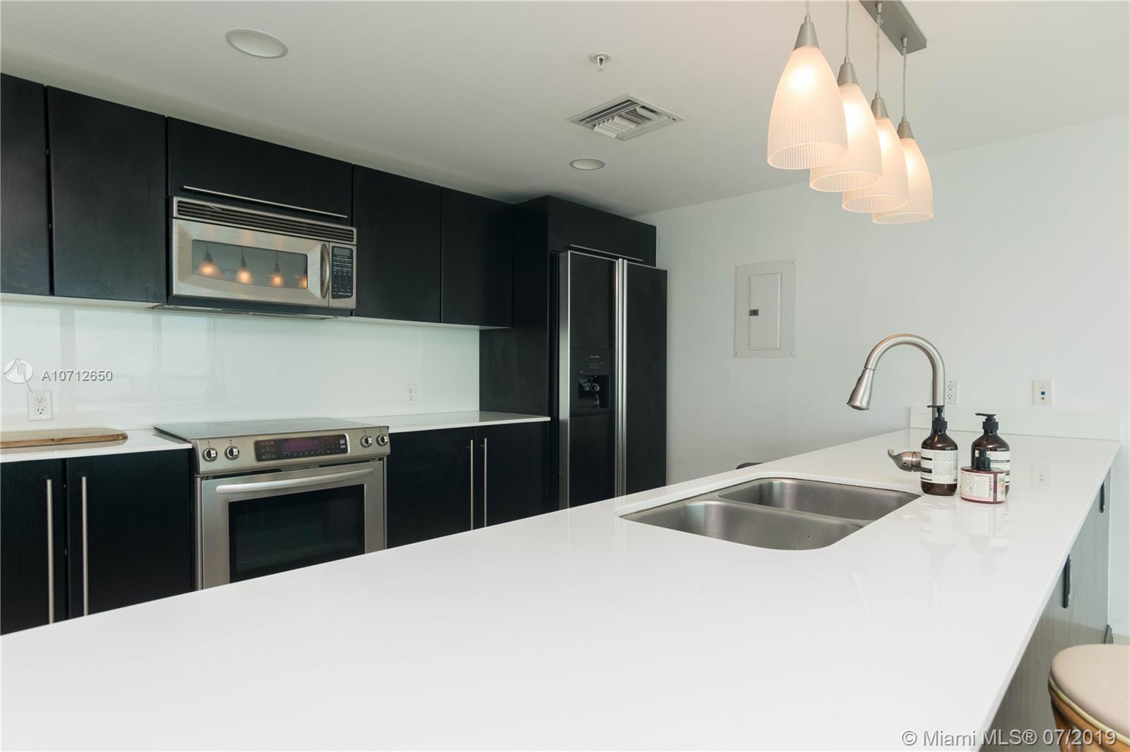 Onyx On The Bay Condo - Residential Lease