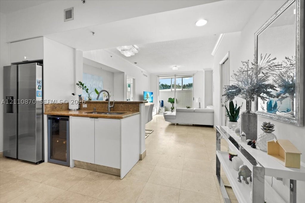 Photo of 1755 E Hallandale Beach Blvd #MEZ5E, Hallandale Beach, FL 33009 (MLS # A12110870)