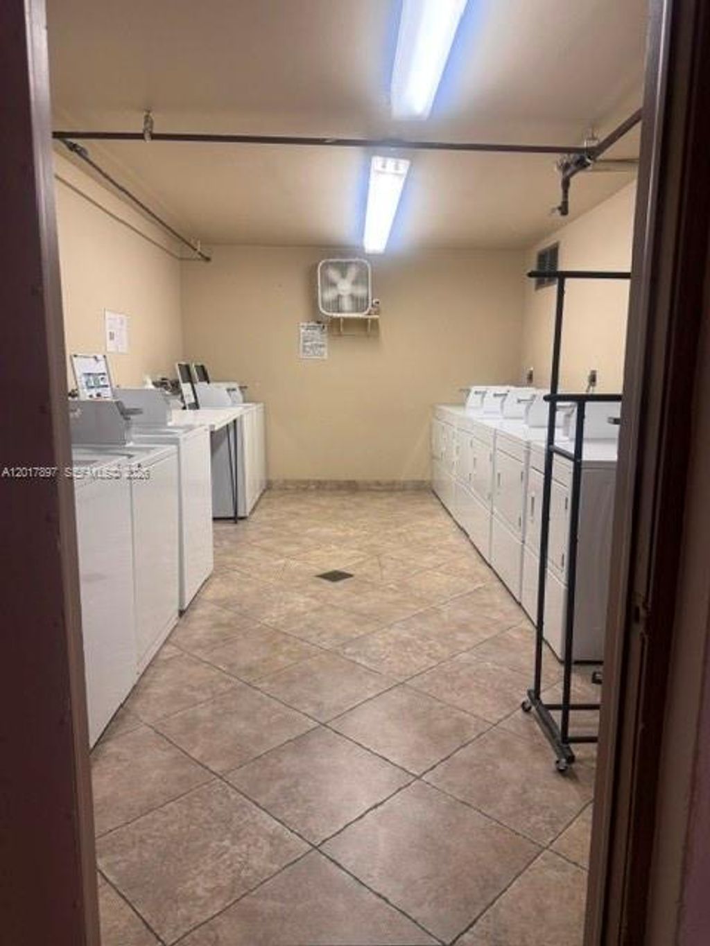 Photo of 615 NE 12th Ave #109, Fort Lauderdale, FL 33304 (MLS # A12017897)