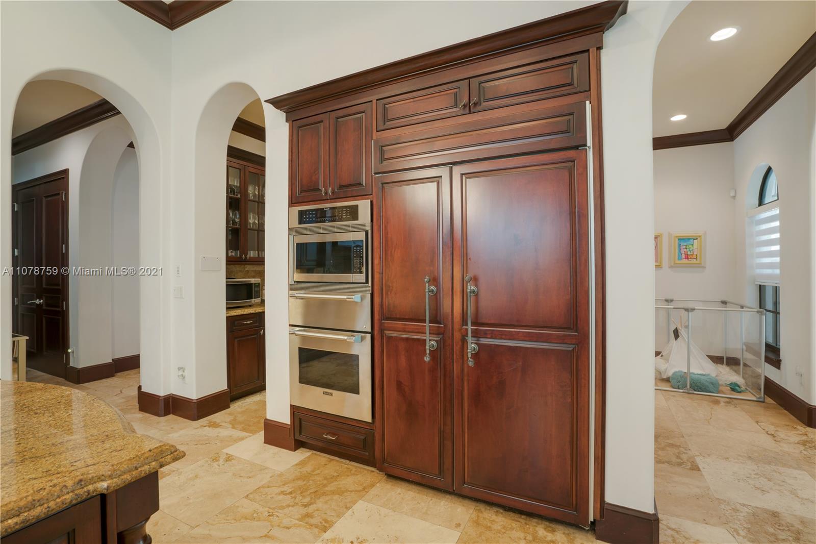 HOLIDAY ESTS - Residential