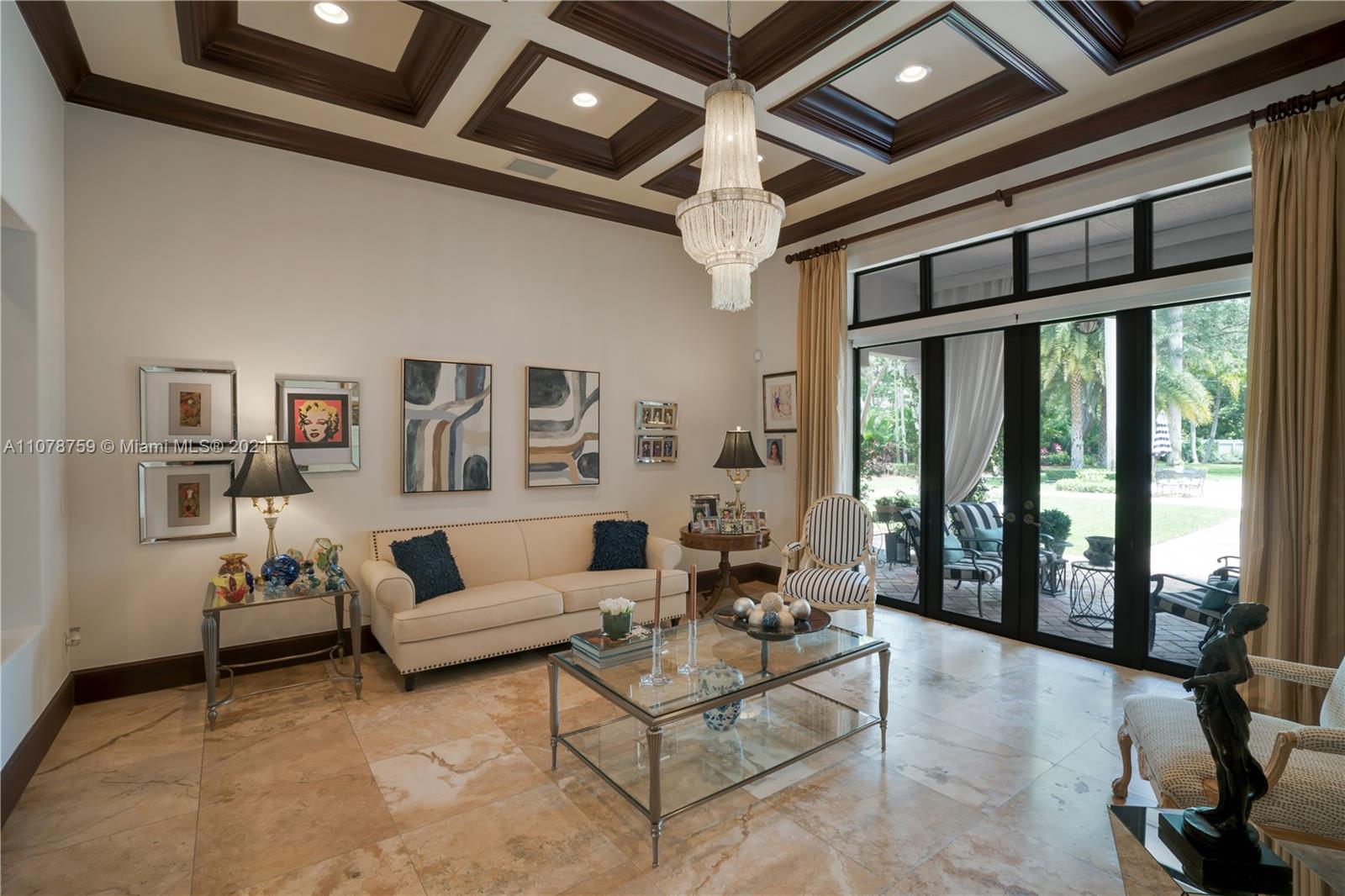 HOLIDAY ESTS - Residential