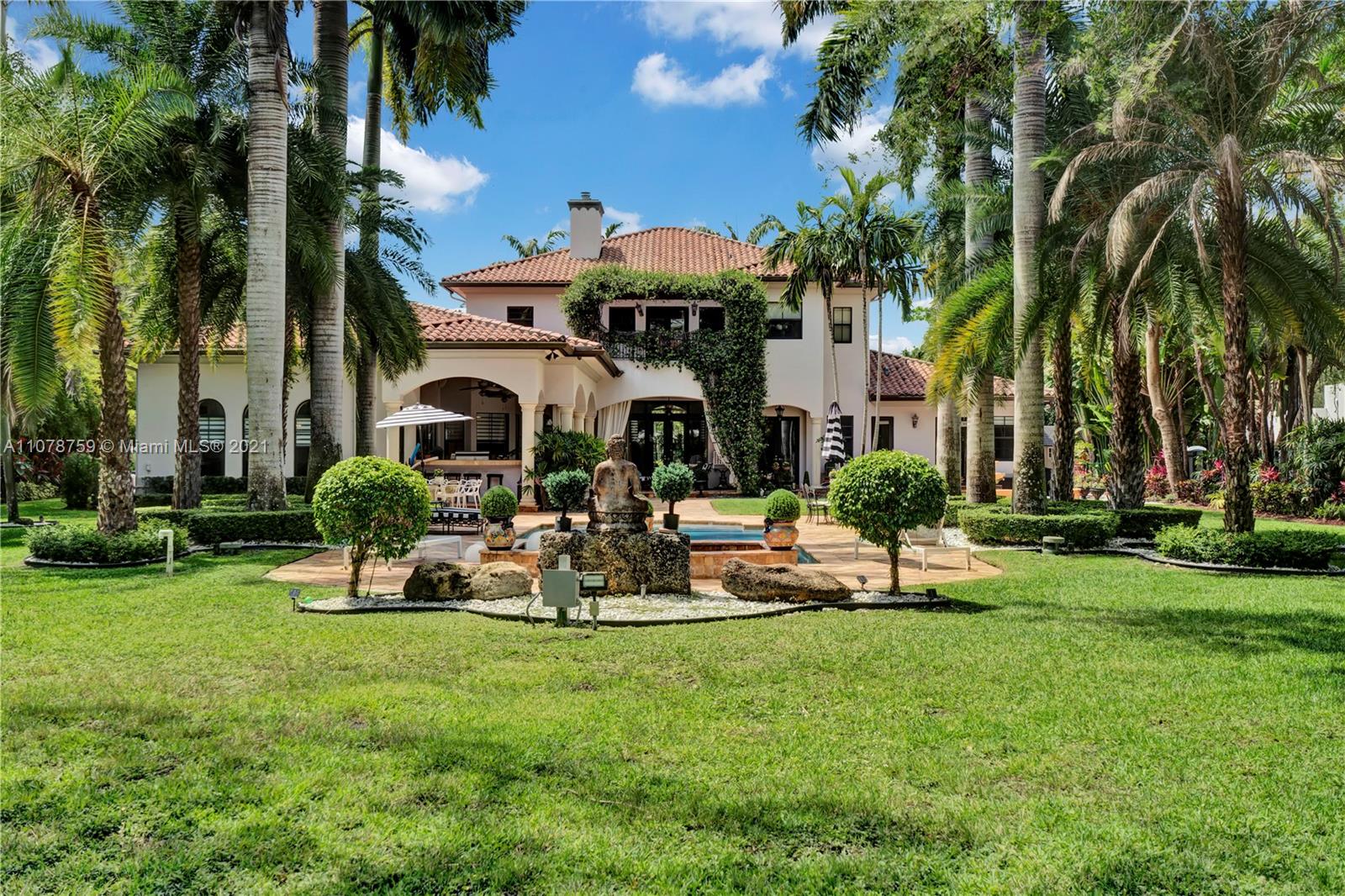 HOLIDAY ESTS - Residential