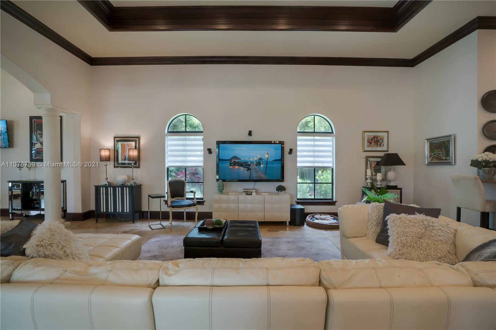 HOLIDAY ESTS - Residential