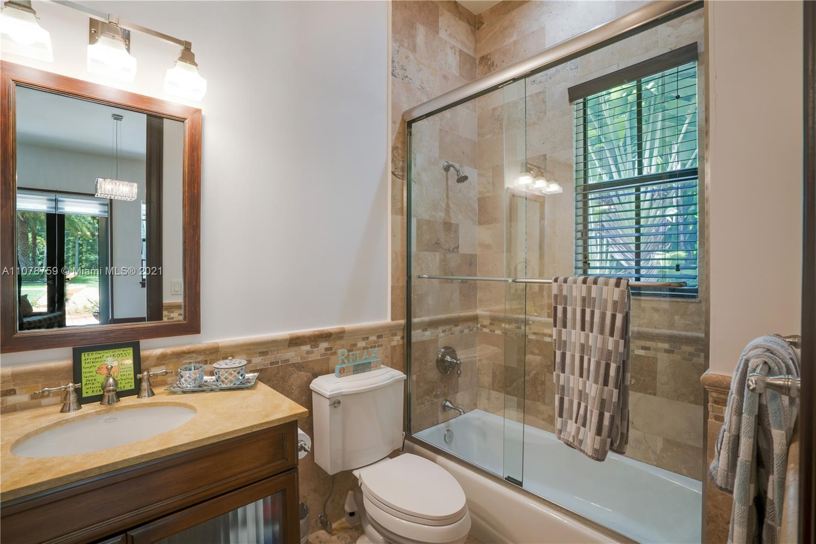 HOLIDAY ESTS - Residential