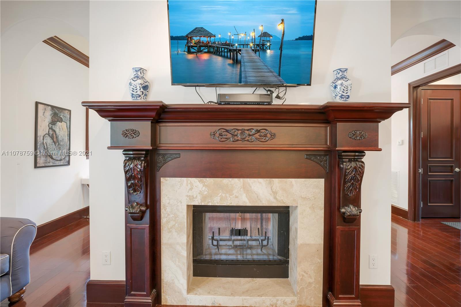 HOLIDAY ESTS - Residential