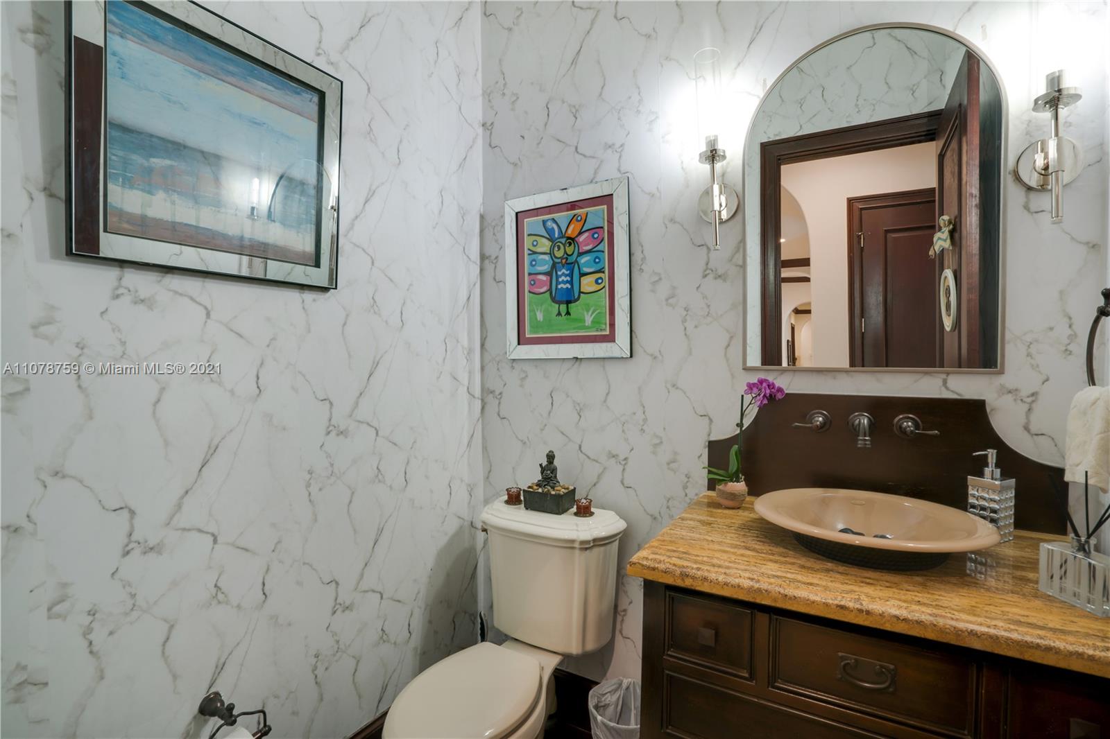 HOLIDAY ESTS - Residential