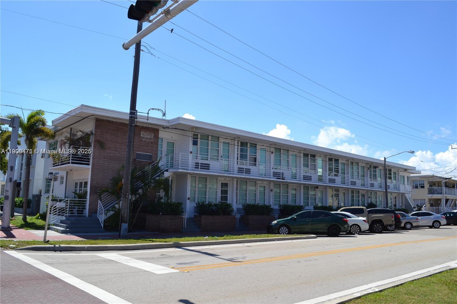 THE LOFTS AT HARDING COND - Residential