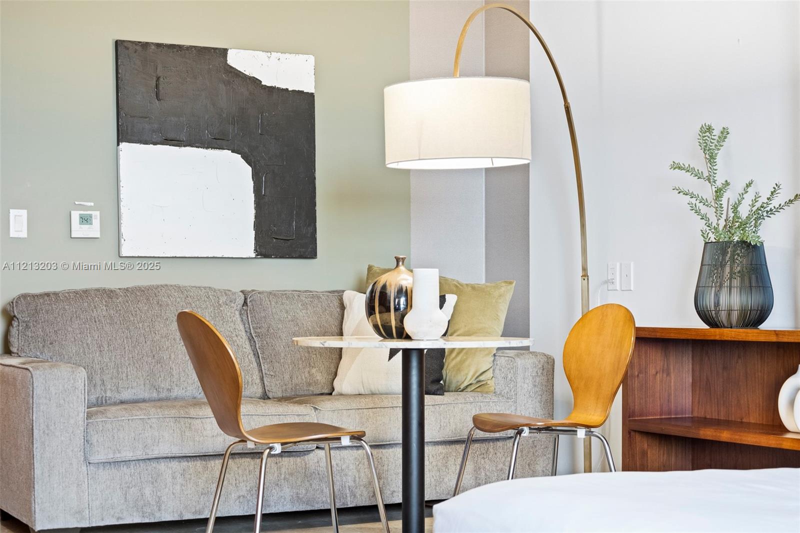 50 Biscayne Blvd 605