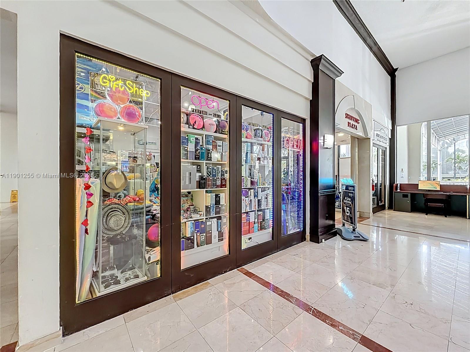 THE AVENTURA BEACH CLUB C - Residential