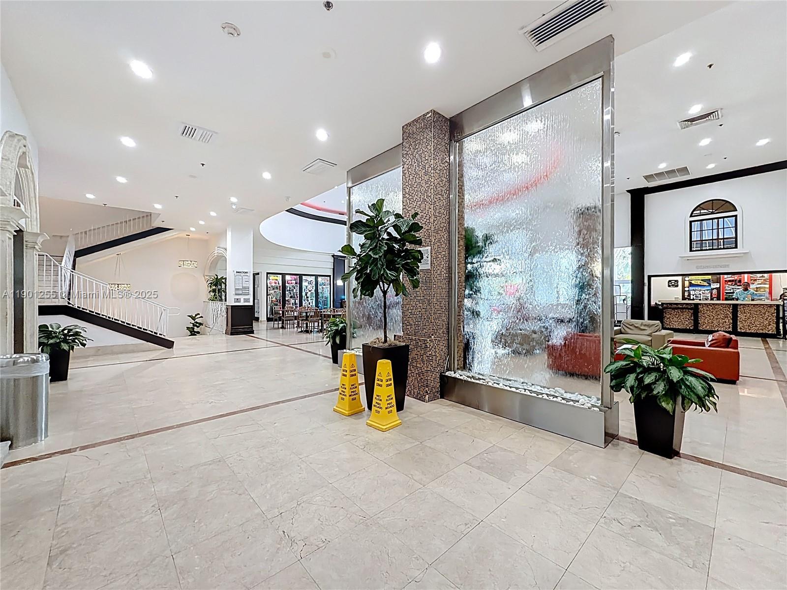 THE AVENTURA BEACH CLUB C - Residential